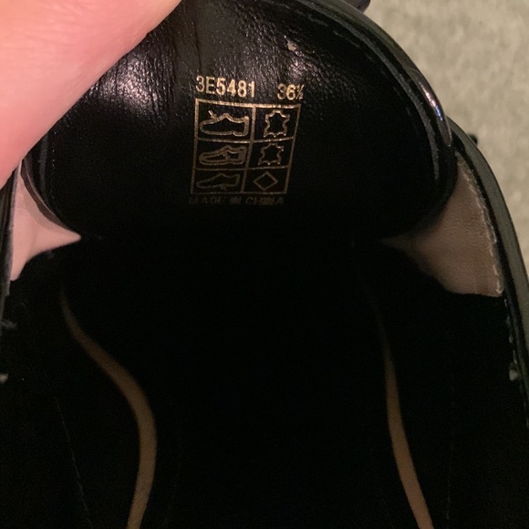 Prada Shoes! Discontinued! - Picture 6 of 8